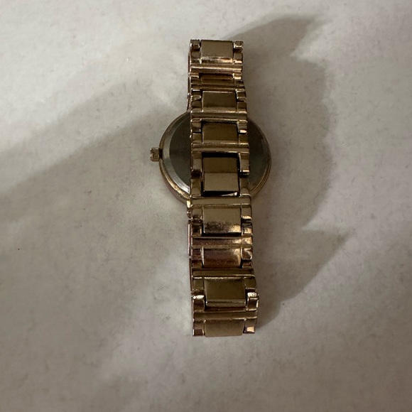 EUC Women’s Maurices watch - Picture 2 of 2